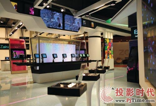 Zain巴林商店的未來特征的數字標牌