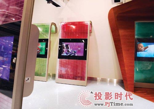 Zain巴林商店的未來特征的數字標牌