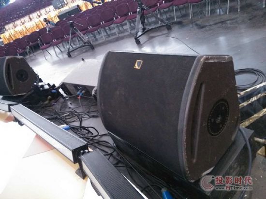 L-AcousticsDiGiCoˇgo