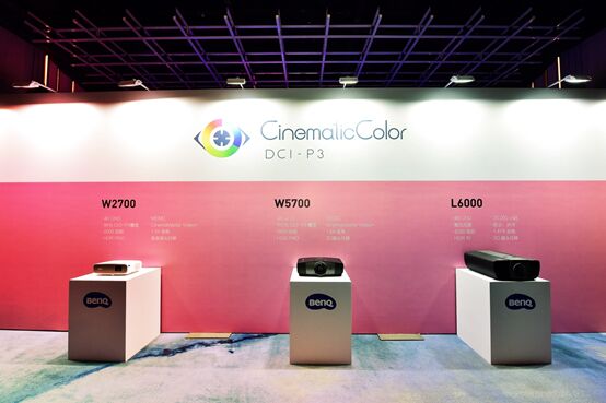 CES 2019ƷɫͶӰM4KVɫCN