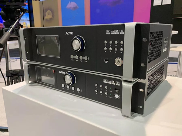 WMini LEDg(sh)NAB ShowŮ