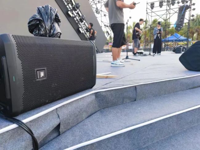 oM֮ġɳơƿgſ | JBL Professional SRX900һѲݼϵy(tng)cȼ