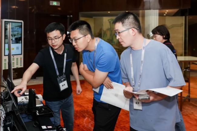 (l)s@AMD Core Partnership Award ĺ骄(jing)
