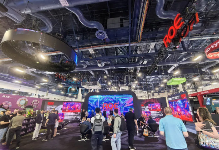 NAB Show 2025\WӡRءINƼƼPIXREAL߾SƼչʾLED@ʾ̓MĔzQʽAI